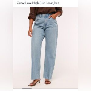 Abercrombie & Fitch Curve Love High Rise Loose Jeans - Light Wash Size 31